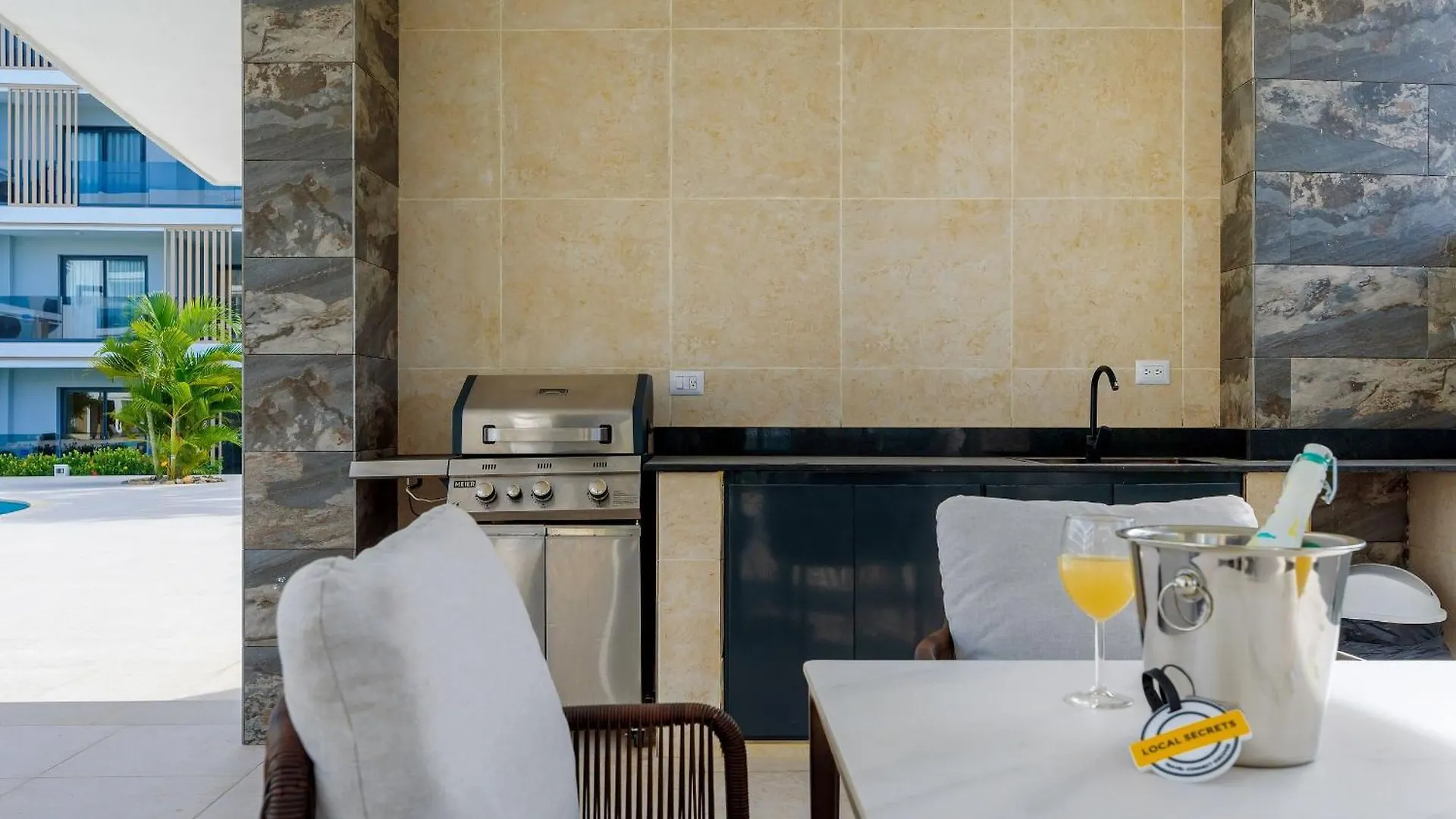 Beautiful Apartment With Direct Access To The Pool Punta Cana