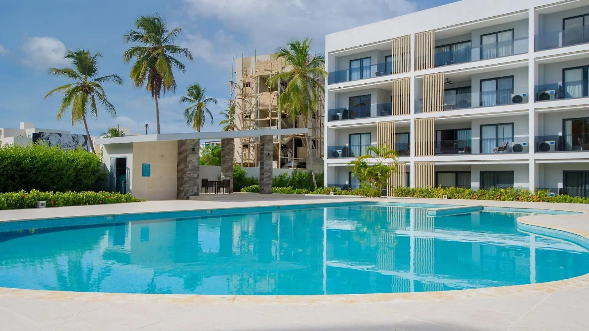 Beautiful Apartment With Direct Access To The Pool Punta Cana